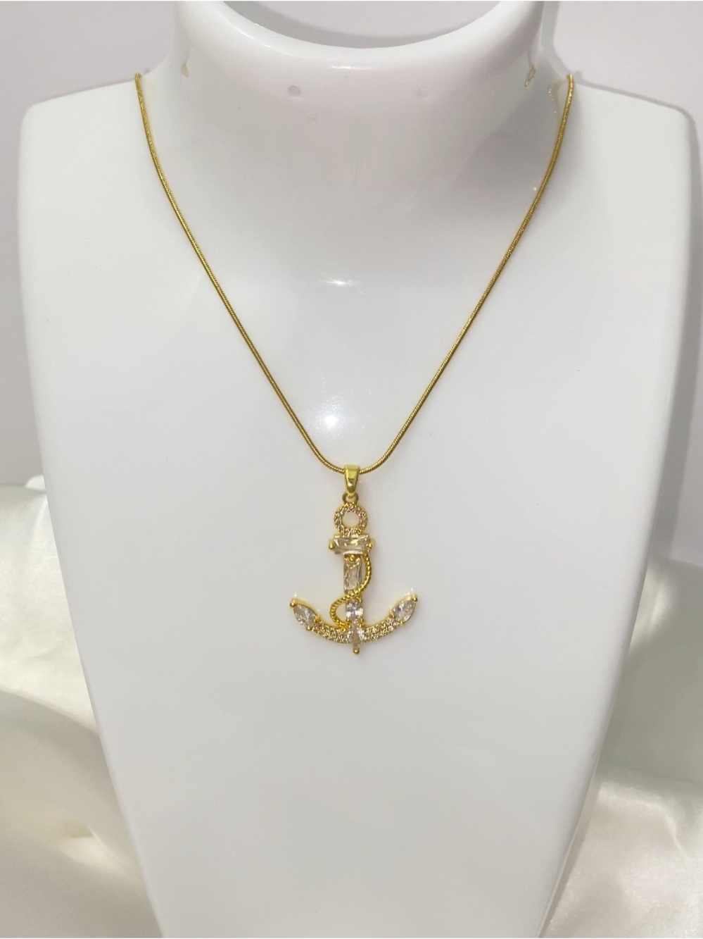 Gold Anchor Pendant Necklace